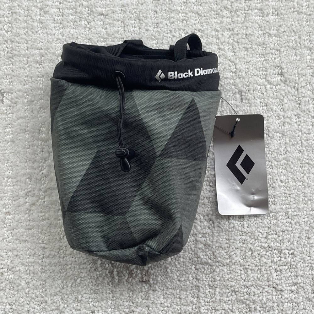 Black Diamond Gym Chalk Bag Gym Grey Quilt Black Geometric AOP Print Sz S/M